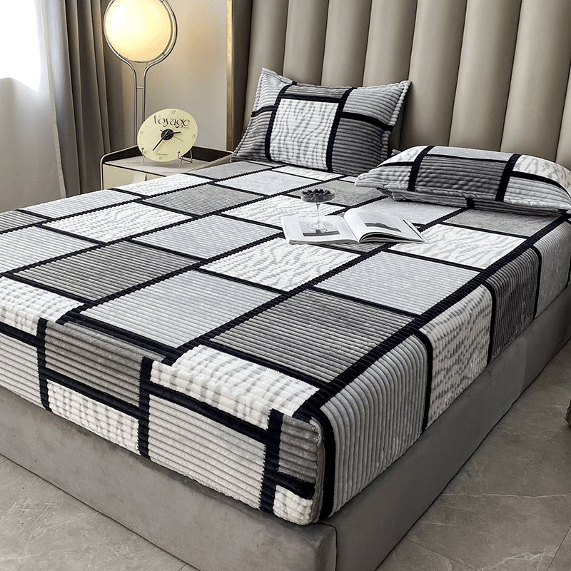 Geometric Large-grid Velour Fitted Sheet, Skin-friendly, Soft and Comfortable, Fully Wrapped Anti-slip Fit That Stays in Place, Single-piece Bed Cover for the Bedroom, Thick and Sturdy, Suitable for All Seasons, Machine Washable