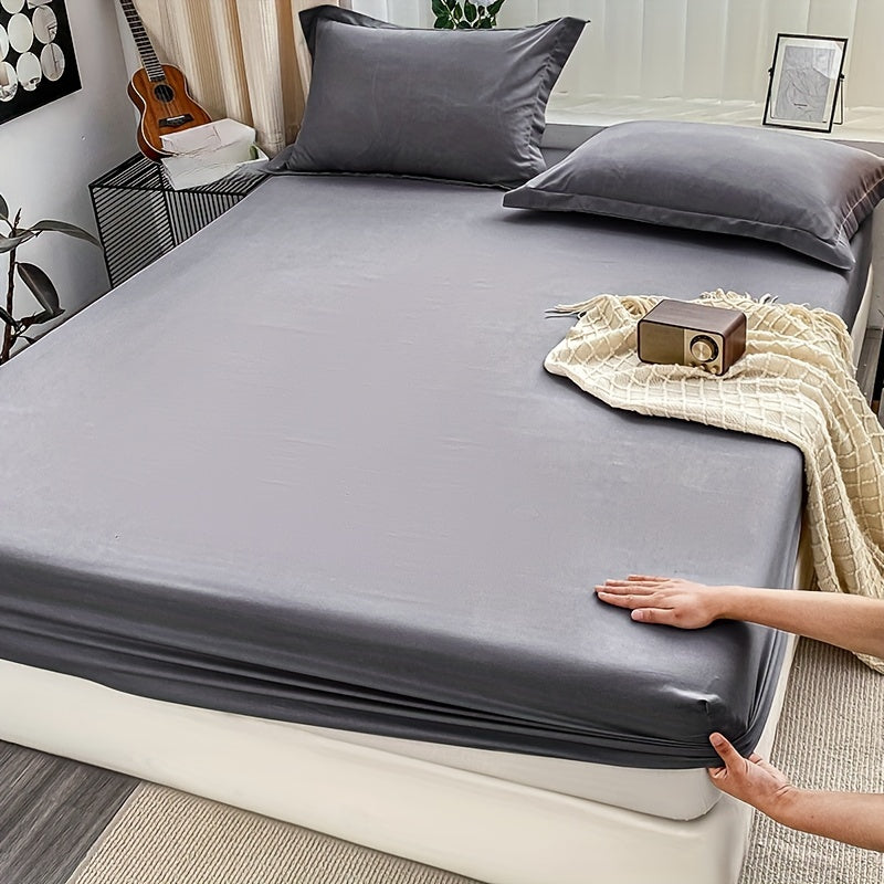 3pcs Ultra Soft Breathable Fitted Sheet Set (1 Fitted Sheet And 2 Pillowcases) Ideal for Bedroom And Guest Room Hotel Bedding, Used All Seasons
