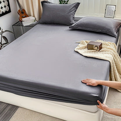 3pcs Ultra Soft Breathable Fitted Sheet Set (1 Fitted Sheet And 2 Pillowcases) Ideal for Bedroom And Guest Room Hotel Bedding, Used All Seasons