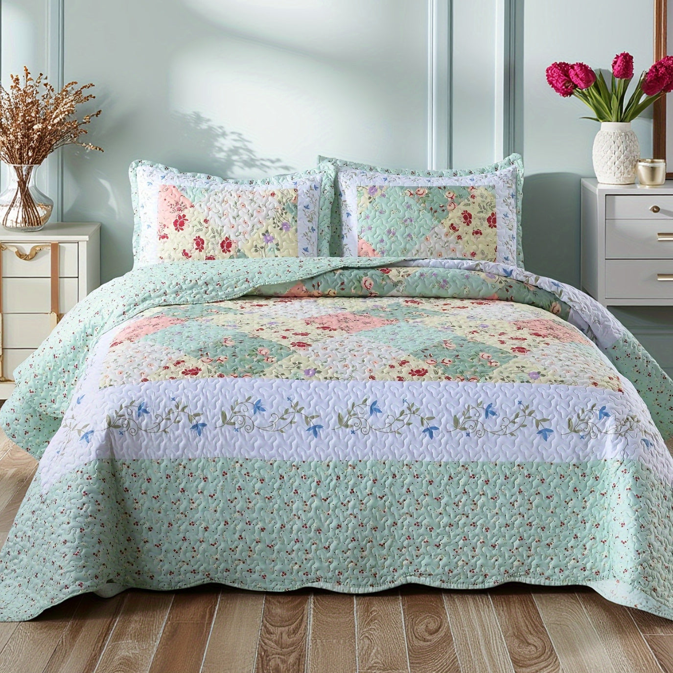 3pcs Green Patchwork Quilt Set Reversible Bedspread Lightweight Bedding with 2pcs Pillow Shams, All Season
