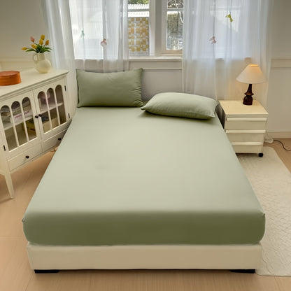 A Solid-color Fitted Sheet Without Pillowcases, a Soft and Comfortable Bedding Mattress Protector with a Non-slip Cover, Suitable for Bedrooms and Guest Rooms. Fitted Sheet Only