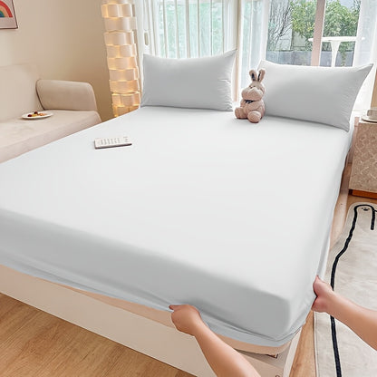 A Solid-color Fitted Sheet Without Pillowcases, a Soft and Comfortable Bedding Mattress Protector with a Non-slip Cover, Suitable for Bedrooms and Guest Rooms. Fitted Sheet Only