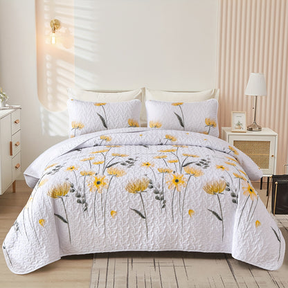 Queen And King Quilt Set Featuring a Charming Floral Design, Made from Lightweight Microfiber. This Reversible Bedspread Is Perfect for Spring And Suitable for All Seasons, Available in Sizes 90"X96" for Queen And 90"X104" for King