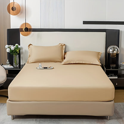 3pcs Skin-Friendly Solid Color Fitted Sheet Three-Piece Set (1 Fitted Sheet + 2 Pillowcases) Machine Washable Soft Fabric Close-Fitting And Comfortable 360° Full Coverage Non-Slip Mattress Protector