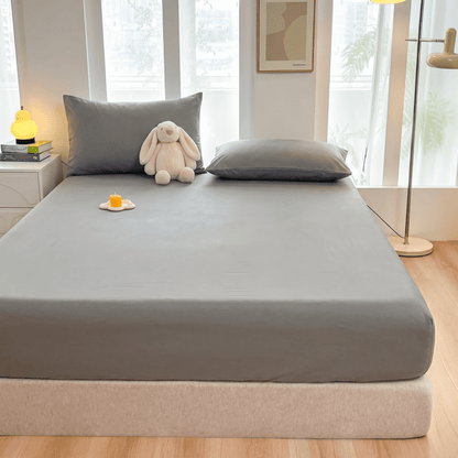 1pc Soft Fitted Sheet, Deep Pocket Mattress Cover, Ultra-Soft Breathable Noiseless Non-Slip Thin Mattress Protector, Machine Washable for 6-11" Mattress (Twin/Full/Queen/King)