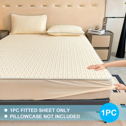1pc Cooling And Stretchy Bed Sheet - Soft Non-Slip Polyester, Breathable Moisture-Wicking, Lightweight And Comfortable for All-Night Sleep, Machine Washable, Fits Standard Mattress Sizes, Bedding Additions, Elegant Bedding, Smooth Texture