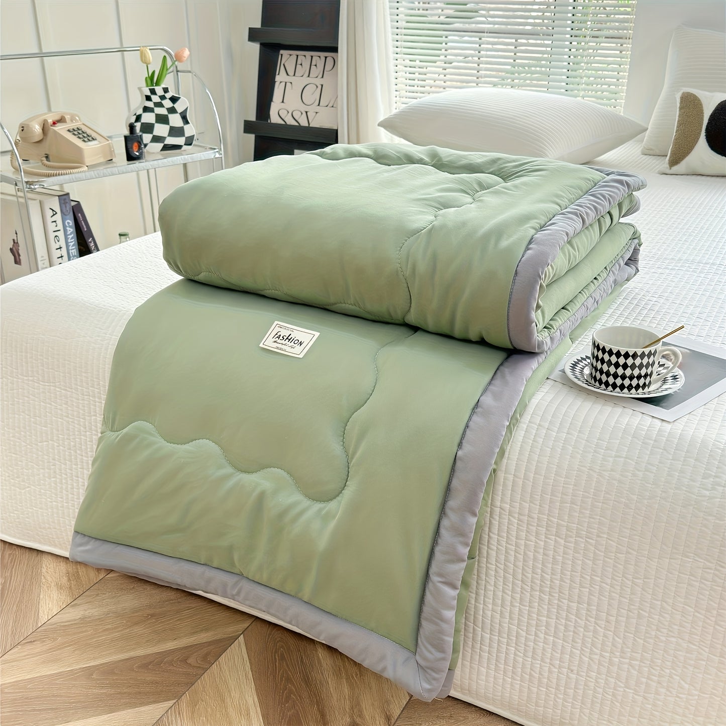 Ultra-Soft Summer Cool Thin Quilt - Lightweight, Breathable, Skin-Friendly, Made of 100% Polyester, Machine Washable, Soft And Breathable, Comfortable for All Seasons, Multifunctional Use