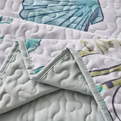 3 Piece Coastal Comforter Set - Lightweight Polyester Beach Quilt with Starfish Shell Coral Print, Machine Washable Bedspread with Pillowcases (No Filling)