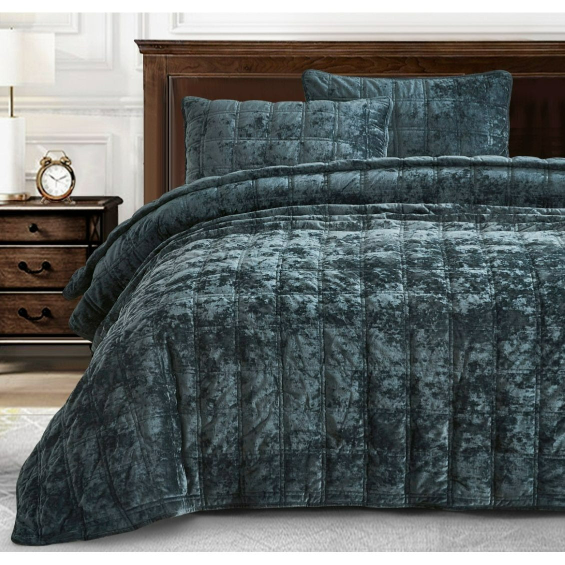 3-Piece Distressed Velvet Quilt Set, Piers Plush Velvet Bedspread Soft Washed Microfiber Reverse with Double Square Stitch Oversized King/King/Queen Size