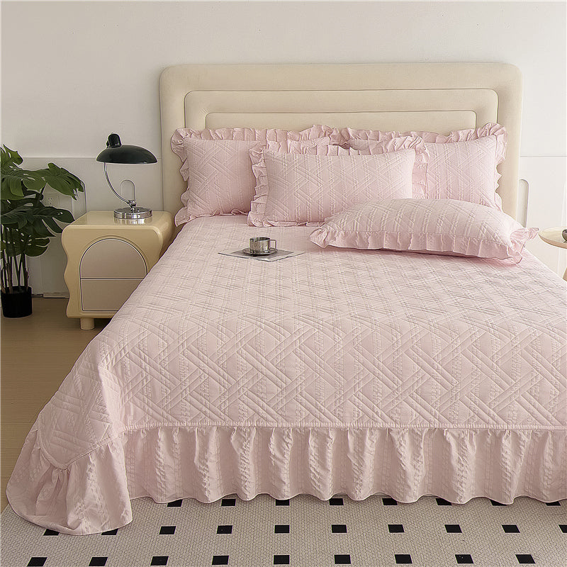 1pc Princess Lace Quilted Bedspread - All-Season Soft Breathable Bed Cover with Ruffled Edges, Machine Washable Contemporary Bedding for Room, Dorm & Guest Room, Luxury Comforter Cover (No Pillowcase)