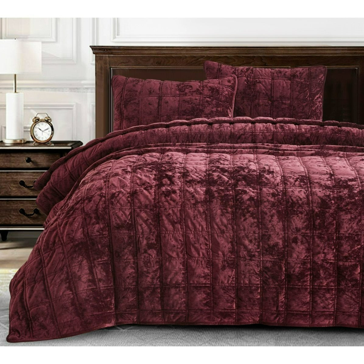 3-Piece Distressed Velvet Quilt Set, Piers Plush Velvet Bedspread Soft Washed Microfiber Reverse with Double Square Stitch Oversized King/King/Queen Size