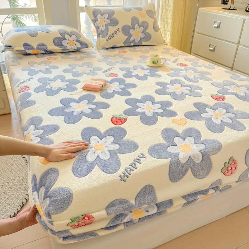 1pc Plush Fitted Sheet - Soft Flannel Bedding with Floral Pattern, Machine Washable, Zipper Closure, Perfect for Christmas & Halloween Gifts, Ideal for &, Bedroom Decor, Bedroom Decor | Floral Pattern | Plush Fabric