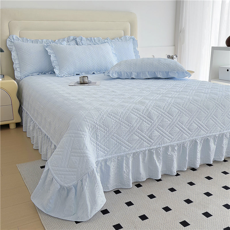 1pc Princess Lace Quilted Bedspread - All-Season Soft Breathable Bed Cover with Ruffled Edges, Machine Washable Contemporary Bedding for Room, Dorm & Guest Room, Luxury Comforter Cover (No Pillowcase)