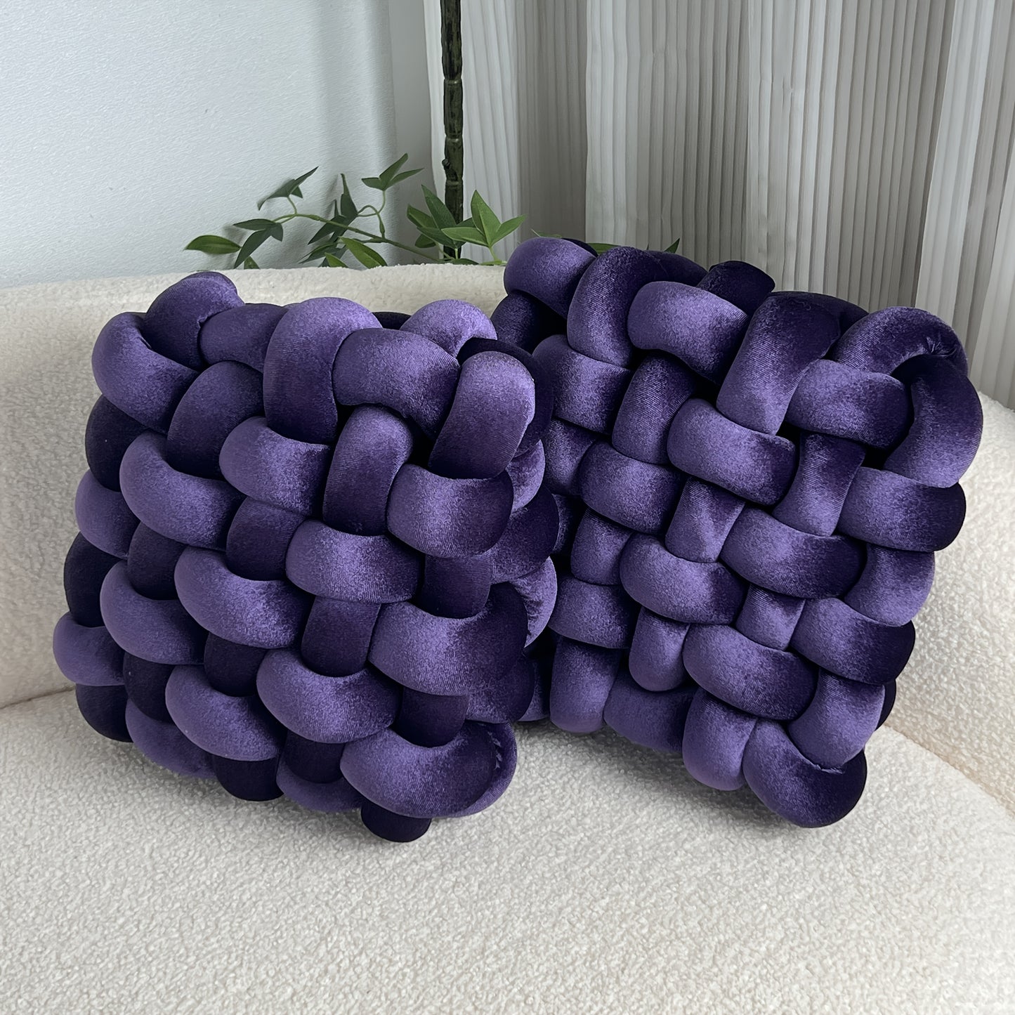 2pcs Set Golden Velvet Hand- Knotted Square Decorative Pillows, Knotted Floor Pillows, Suitable for Living Room Bay Window, Bedroom, Office, Sofa, Chair, Bed