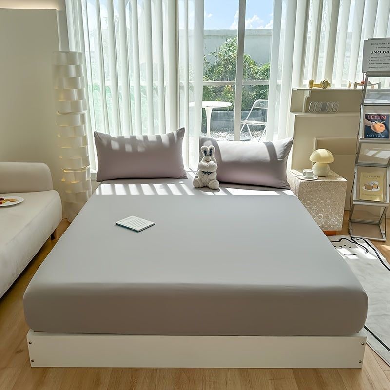 A Solid-color Fitted Sheet Without Pillowcases, a Soft and Comfortable Bedding Mattress Protector with a Non-slip Cover, Suitable for Bedrooms and Guest Rooms. Fitted Sheet Only