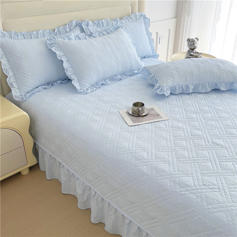 1pc Princess Lace Quilted Bedspread - All-Season Soft Breathable Bed Cover with Ruffled Edges, Machine Washable Contemporary Bedding for Room, Dorm & Guest Room, Luxury Comforter Cover (No Pillowcase)