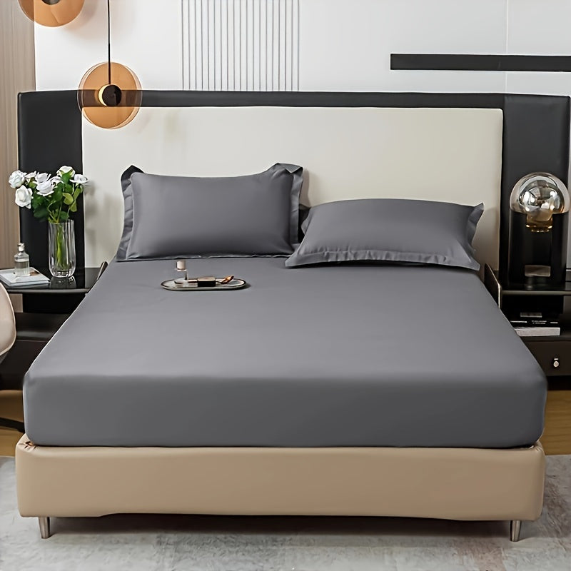 3pcs Skin-Friendly Solid Color Fitted Sheet Three-Piece Set (1 Fitted Sheet + 2 Pillowcases) Machine Washable Soft Fabric Close-Fitting And Comfortable 360° Full Coverage Non-Slip Mattress Protector