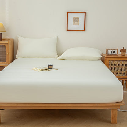 A Solid-color Fitted Sheet Without Pillowcases, a Soft and Comfortable Bedding Mattress Protector with a Non-slip Cover, Suitable for Bedrooms and Guest Rooms. Fitted Sheet Only