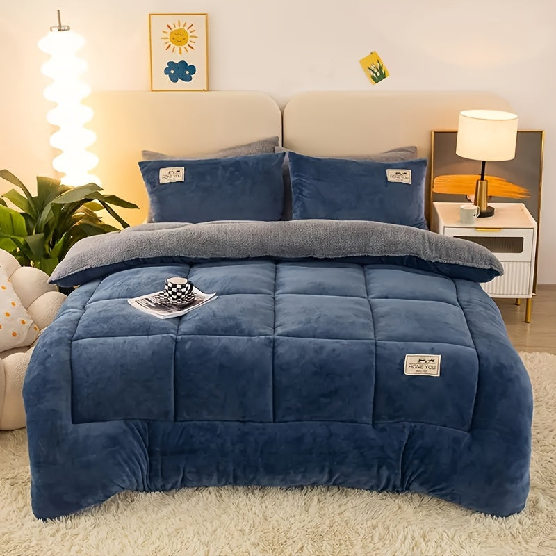 1pc Contemporary Thick Velvet Quilt, Machine Washable, All-Season Use with Polyester Filling and Cover for Bed, Sofa, Camping - Suitable for Bedroom, Guest Room, Dorm, Outdoor, Warm Quilt with Multi-Needle Quilting Technology, Fluffy Lightweight