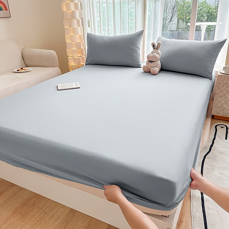 A Solid-color Fitted Sheet Without Pillowcases, a Soft and Comfortable Bedding Mattress Protector with a Non-slip Cover, Suitable for Bedrooms and Guest Rooms. Fitted Sheet Only