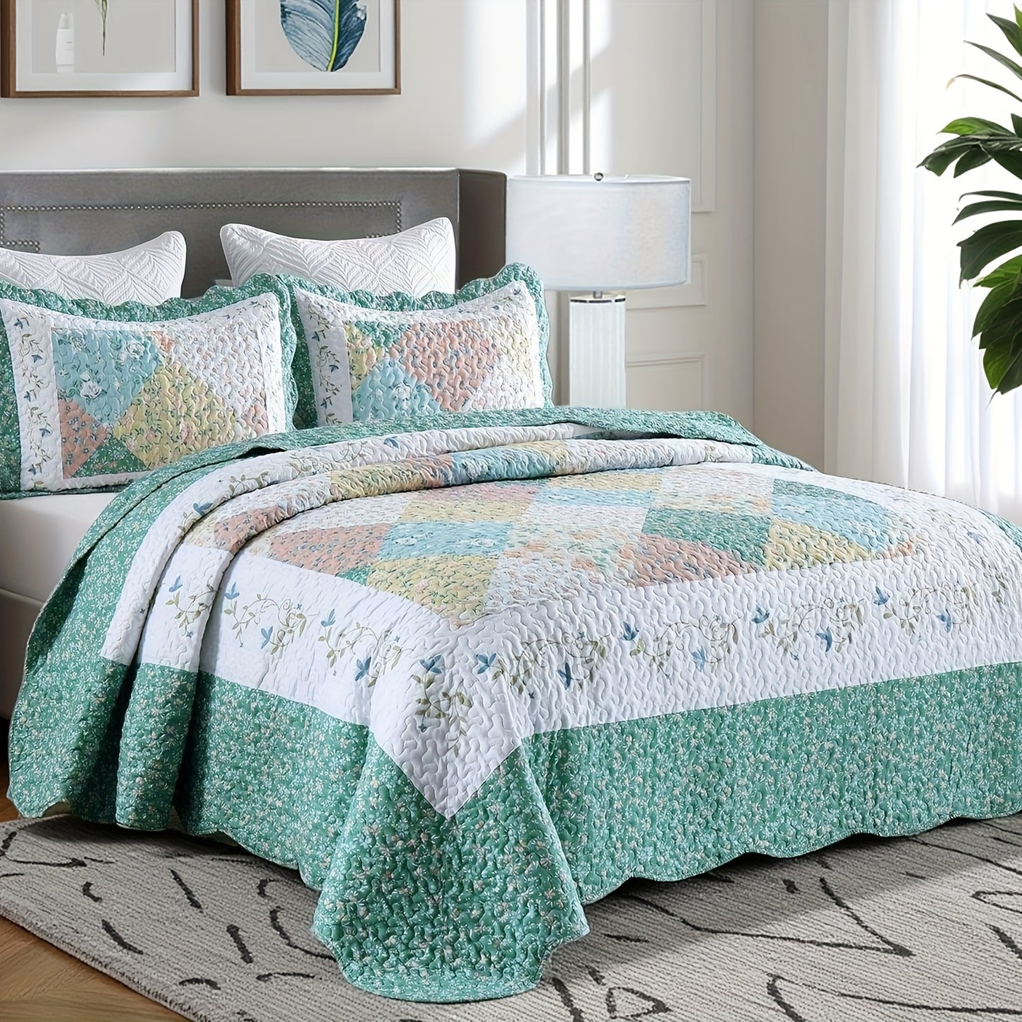 3pcs Green Patchwork Quilt Set Reversible Bedspread Lightweight Bedding with 2pcs Pillow Shams, All Season
