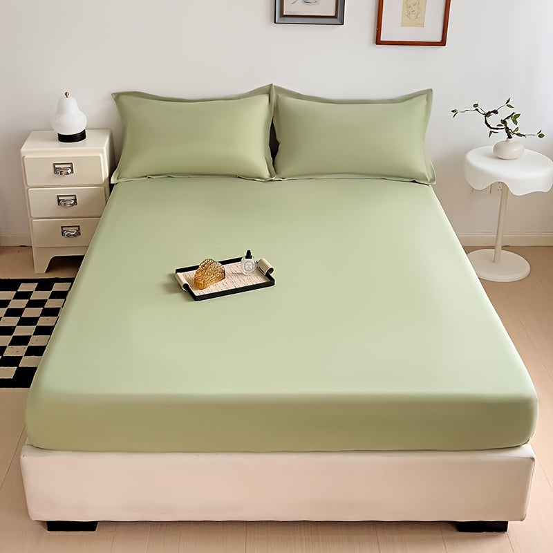 Solid Color Fitted Sheet, Soft, Skin-Friendly, and Breathable Bedding, Washable, Suitable for All Seasons, Hotel Mattress Protector. One Single Fitted Sheet, Pillowcases Not Included. Microfiber Brushed Finish Bed Sheet in Dark Blue